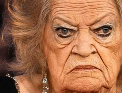 “¡De belleza a gárgola!”: Difícil de creer que esta actriz alguna vez encantó con su aspecto y encanto “¡De belleza a gárgola!”: Difícil de creer que esta actriz alguna vez encantó con su aspecto y encanto