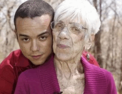 La edad no importa cuando se trata de amor: ¡Un hombre de 31 años y una mujer de 91 años comparten la historia de su felicidad familiar!
