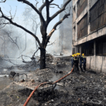 Un avión con 242 personas a bordo con destino a Londres se estrella tras despegar en Ahmedabad, en el oeste de la India Un avión con 242 personas a bordo con destino a Londres se estrella tras despegar en Ahmedabad, en el oeste de la India