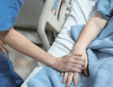 El sorprendente fenómeno que ocurre en el cuerpo antes de fallecer, según una experta El sorprendente fenómeno que ocurre en el cuerpo antes de fallecer, según una experta