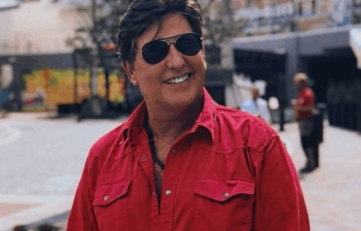 Esto hace Víctor Cámara en Los Estados Unidos para sobrevivir