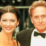Catherine Zeta-Jones, de 55 años, comparte una rara foto con su esposo de 80 años, Michael Douglas: ¿Cómo lucen? Catherine Zeta-Jones, de 55 años, comparte una rara foto con su esposo de 80 años, Michael Douglas: ¿Cómo lucen?