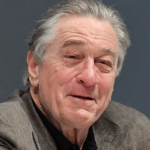 “Lágrimas llenaron sus ojos”: Robert De Niro, de 80 años, compartió sus sentimientos de ser padre de un niño pequeño a su edad. “Lágrimas llenaron sus ojos”: Robert De Niro, de 80 años, compartió sus sentimientos de ser padre de un niño pequeño a su edad.