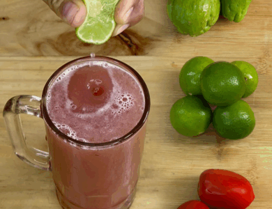 Potente mezcla verde para rodillas, pies hinchados, colesterol y más Potente mezcla verde para rodillas, pies hinchados, colesterol y más