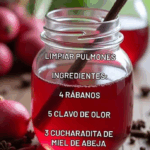 Jarabe de rábano con clavo de olor y miel de abeja Jarabe de rábano con clavo de olor y miel de abeja