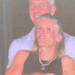 La reacción de la esposa de Andy Byron al verlo besando a otra mujer en pleno concierto de Coldplay. La reacción de la esposa de Andy Byron al verlo besando a otra mujer en pleno concierto de Coldplay.